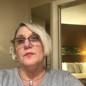 Meet your Posher, Pamela